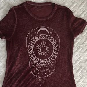 Red Zoe & Liv t-shirt